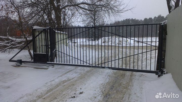 Ворота откатные в наличии на разные проемы