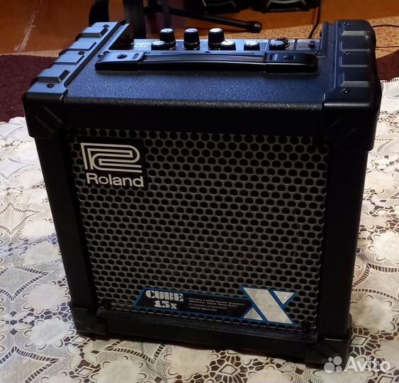 Процессорный комбоусилитель Roland Cube15X