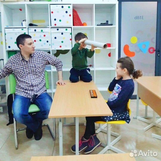 Школьная парта регулируемая