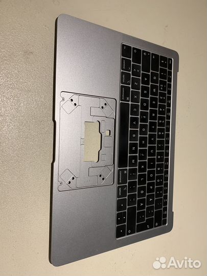 Топкейс с клавиатурой для MacBook a1932