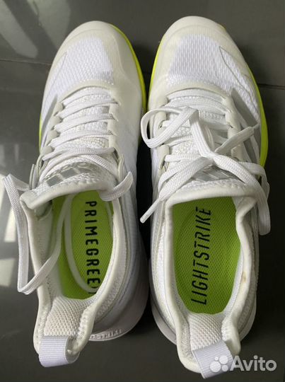 Теннисные кроссовки adidas женские 37,5