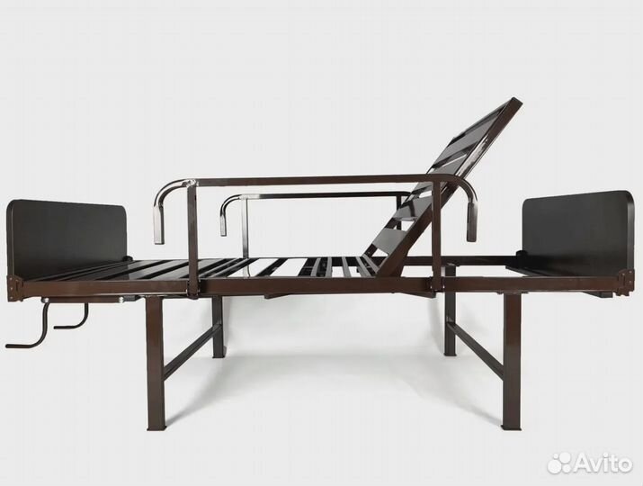 Медицинская кровать железная для лежачих больных