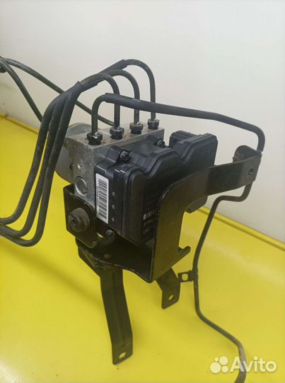 Киа rio 2 блок абс bh6010f300