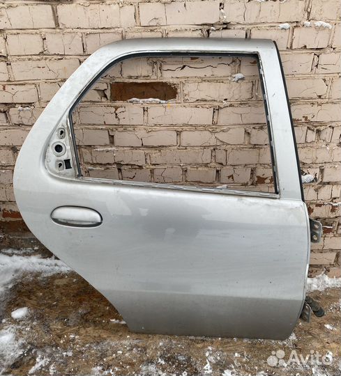 Задняя правая дверь Fiat Albea