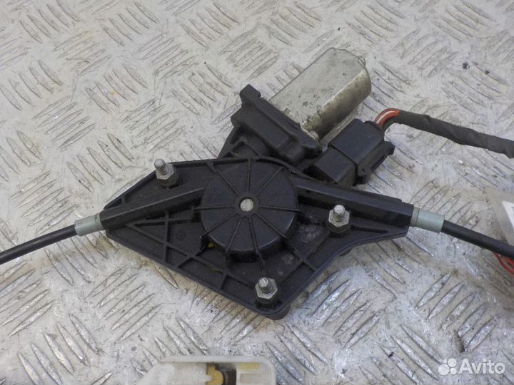 Стеклоподъемник электрический задний левый Mini