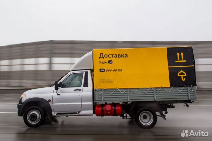 Водитель на личном грузовом авто