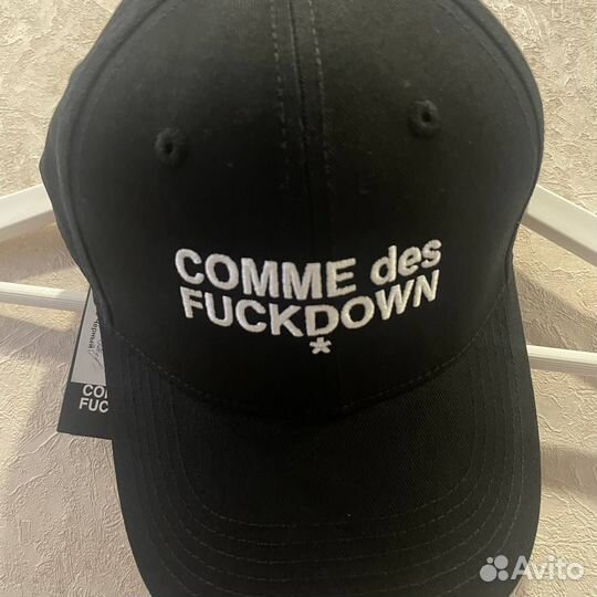 Кепка comme des fuckdown
