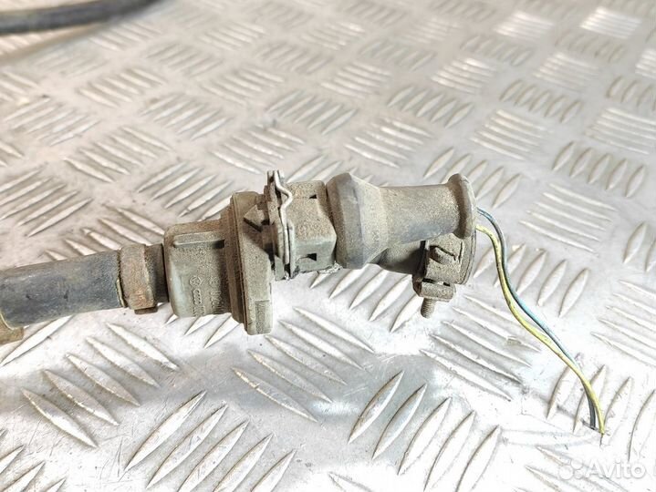 Клапан вентиляции топливного бака Audi 100 1991 19