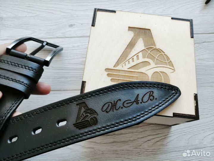 Мужской кожаный ремень