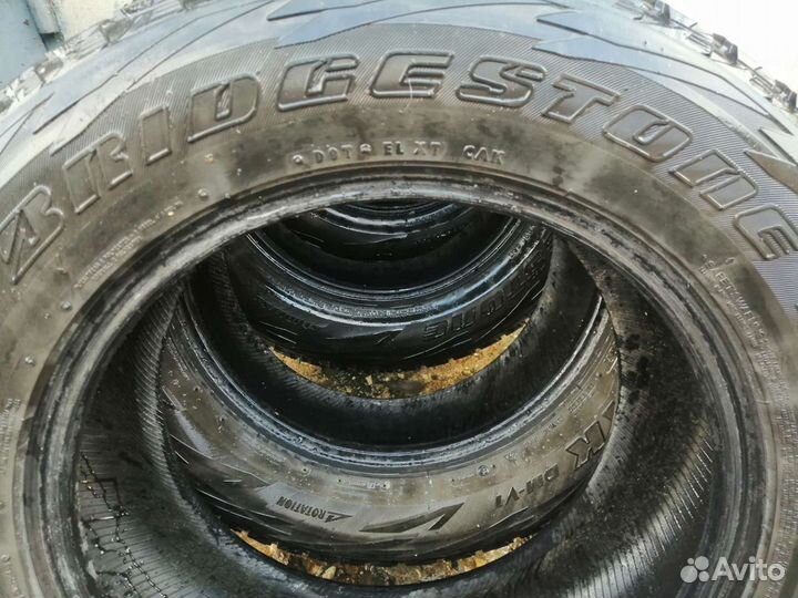 Bridgestone Blizzak DM-V1 265/60 R18