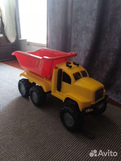 Грузовик большой