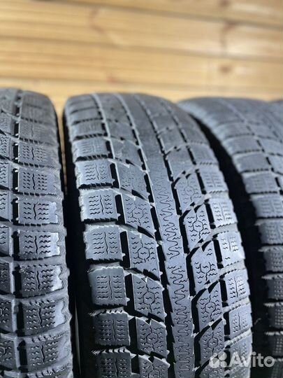 Toyo Observe GSi-5 225/65 R17