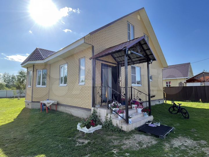 Коттедж 150 м² на участке 12 сот.