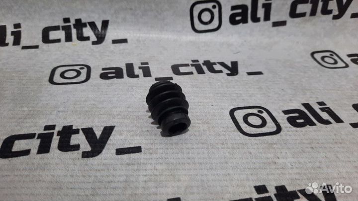 Пыльник направляющего Солярис Sat