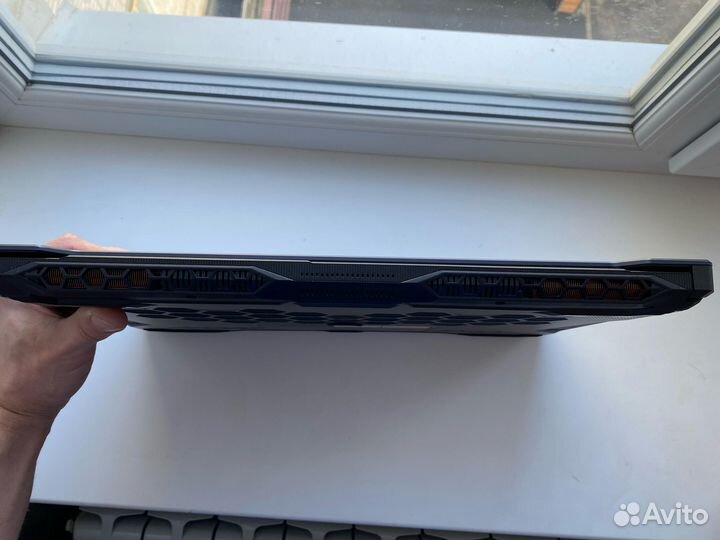 Asus TUF Gaming A17 Rizen7 4800H / GTX1660TI