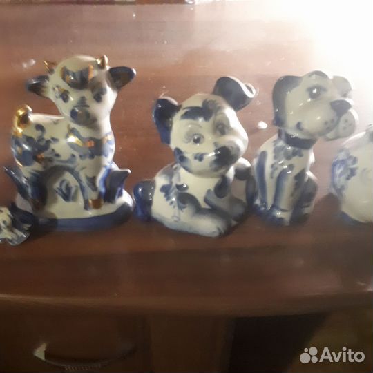 Фарфоровые статуэтки