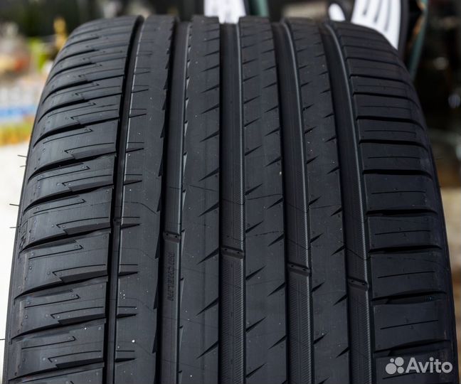 Michelin Pilot Sport 4 SUV 235/45 R20 100V