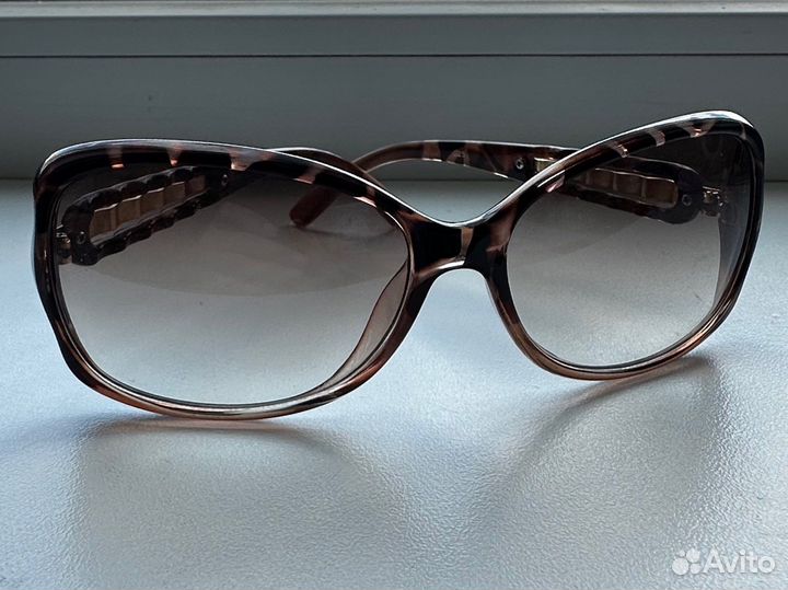 Солнцезащитные очки женские