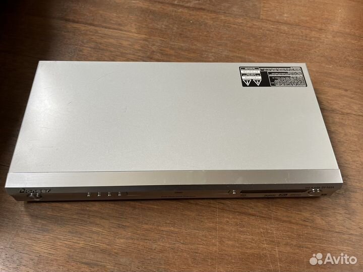 DVD плеер DV 585A