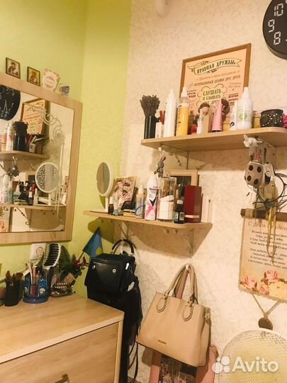 Комод с зеркалом