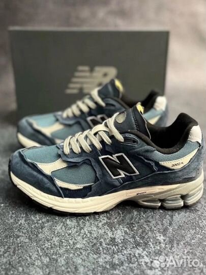 Кроссовки new balance 2002r