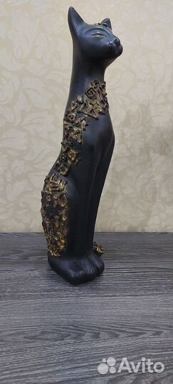 Статуэтка кошка