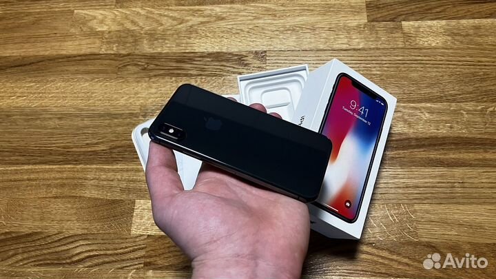 iPhone X, 256 ГБ