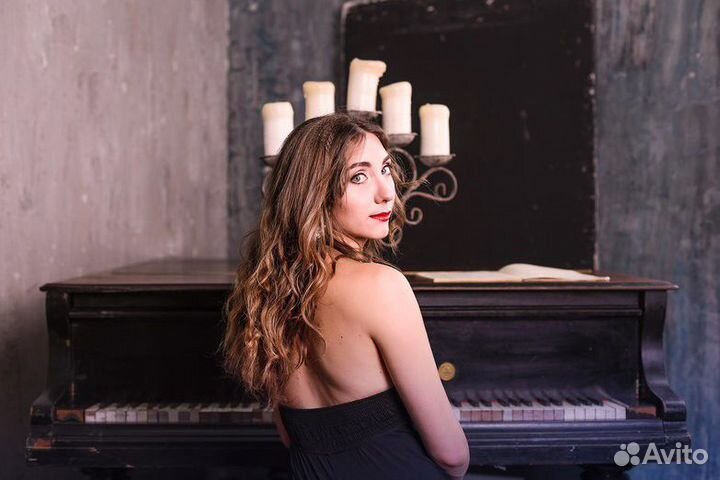 Педагог по гитаре, домре, укулеле, вокалу и сольф