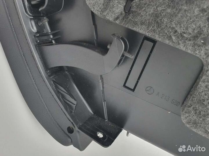 Бардачок Mercedes E220 D Amg 4Matic W213 OM654