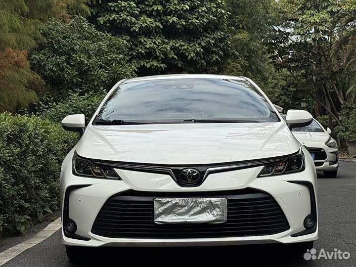 Toyota Corolla 1.2 CVT, 2021, 30 000 км
