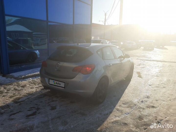 Opel Astra 1.4 AT, 2011, 135 000 км