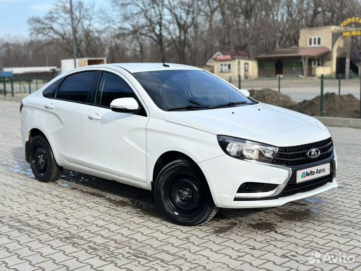 LADA Vesta 1.6 CVT, 2022, битый, 39 000 км