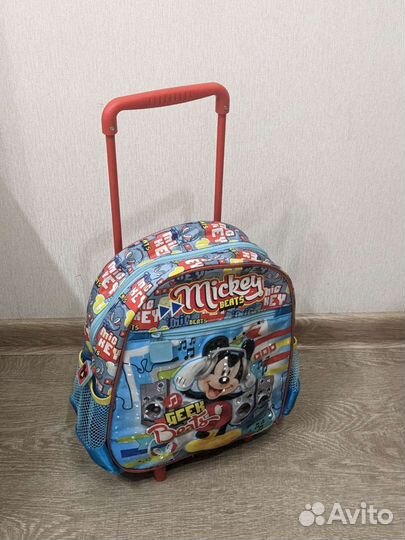 Рюкзак детский на колесах