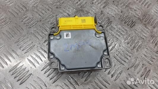 Блок управления airbag volkswagen touareg 7L (2MF0