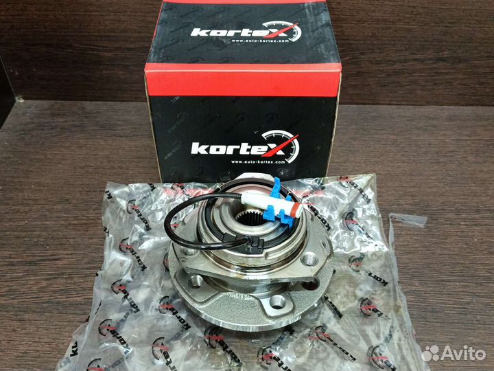 Ступица передняя в сборе Opel Astra H Zafira