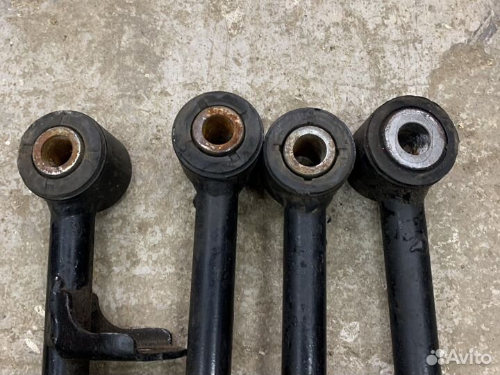 Задние рычаги Subaru Forester SG