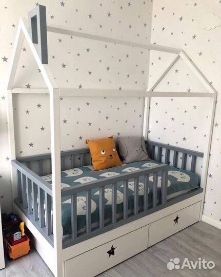 Кровать домик