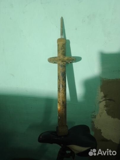 Амортизаторы golf 3