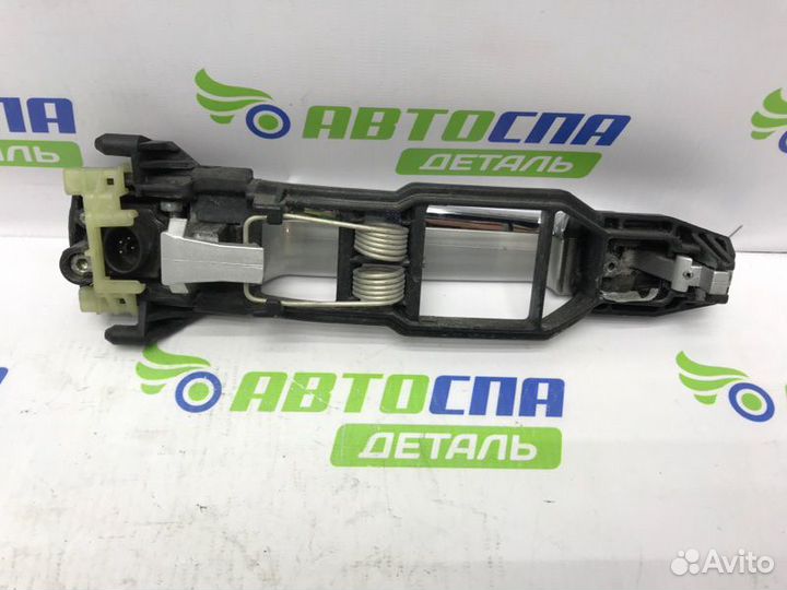 Ручка двери передняя левая Mercedes Benz E-Class