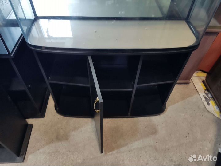 200 литров бесшовный с тумбой