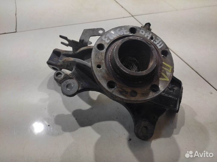 Поворотный кулак (передний, левый) (Peugeot 3008)