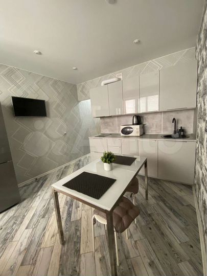 1-к. квартира, 42 м², 8/9 эт.