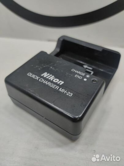 Зарядное устройство Nikon MH-23