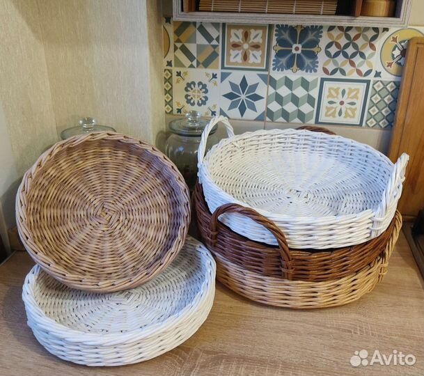 Плетеный поднос