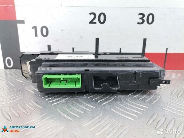 Кнопка стеклоподъемника Volvo V70 2 2001 30658117