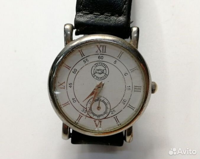 Часы наручные Кварц / Партнеры по бизнесу