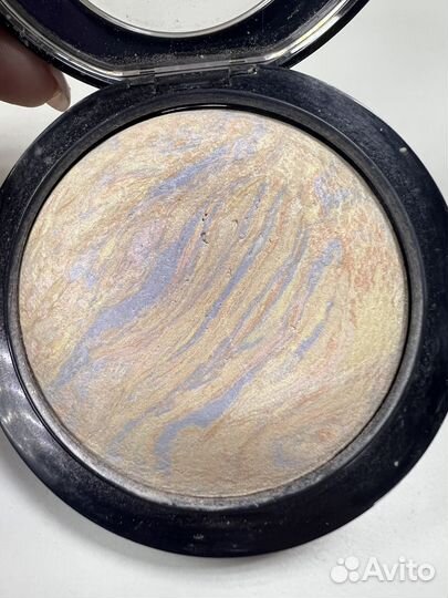 Пудра хайлайтер румяна MAC tarte