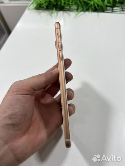 iPhone 8 Plus, 64 ГБ