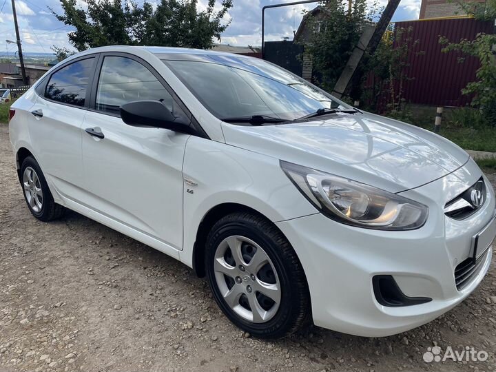 Hyundai Solaris 1.6 AT, 2014, 72 000 км