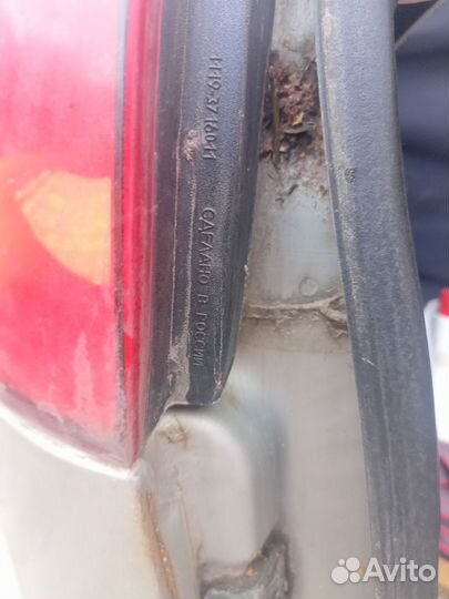 Задний левый фонарь на LADA Kalina хэтчбек